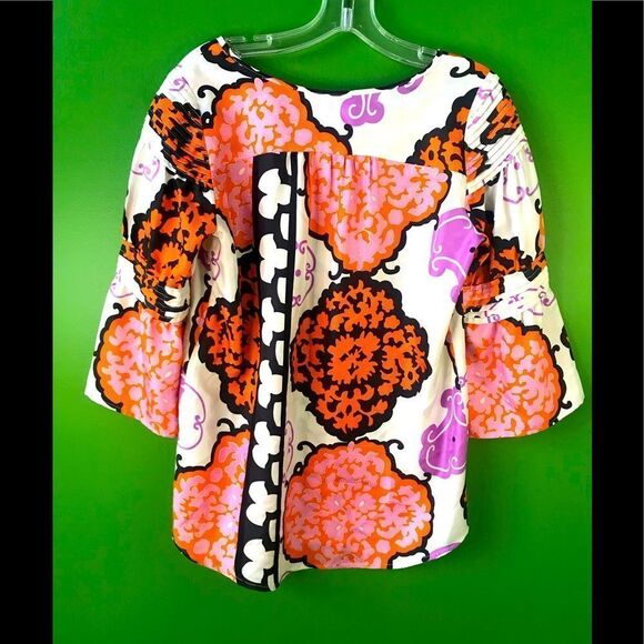 IT’S THE WEEKEND by Claude Brown graphic blouse - Picture 2 of 4